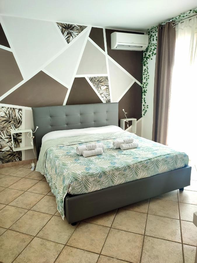 Casa Vacanze Isolotto イーゾラ・デッレ・フェンミネ エクステリア 写真