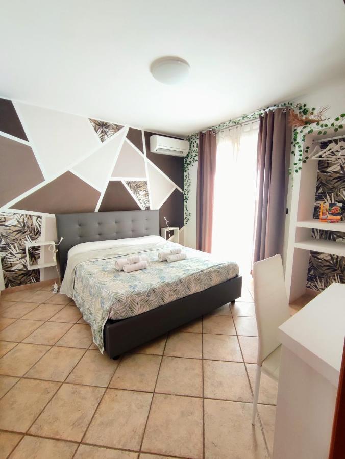 Casa Vacanze Isolotto イーゾラ・デッレ・フェンミネ エクステリア 写真