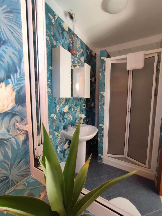 Casa Vacanze Isolotto イーゾラ・デッレ・フェンミネ エクステリア 写真