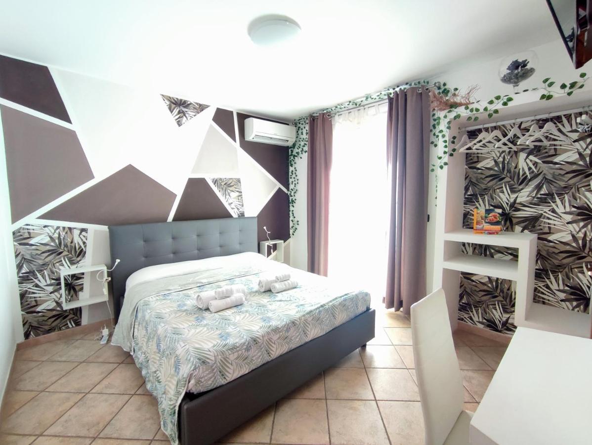 Casa Vacanze Isolotto イーゾラ・デッレ・フェンミネ エクステリア 写真