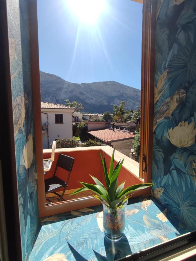 Casa Vacanze Isolotto イーゾラ・デッレ・フェンミネ エクステリア 写真
