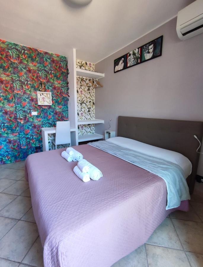 Casa Vacanze Isolotto イーゾラ・デッレ・フェンミネ エクステリア 写真