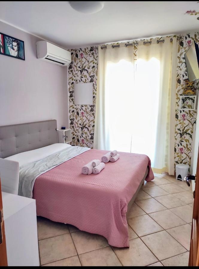 Casa Vacanze Isolotto イーゾラ・デッレ・フェンミネ エクステリア 写真