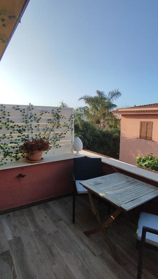 Casa Vacanze Isolotto イーゾラ・デッレ・フェンミネ エクステリア 写真
