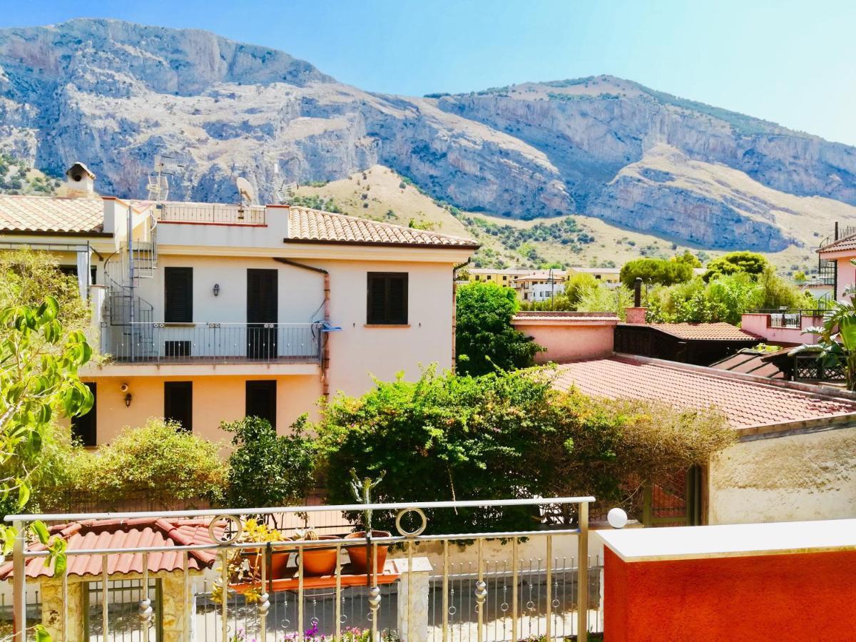 Casa Vacanze Isolotto イーゾラ・デッレ・フェンミネ エクステリア 写真